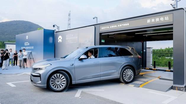 “狠人”李斌,用樂道L90掀了增程的桌