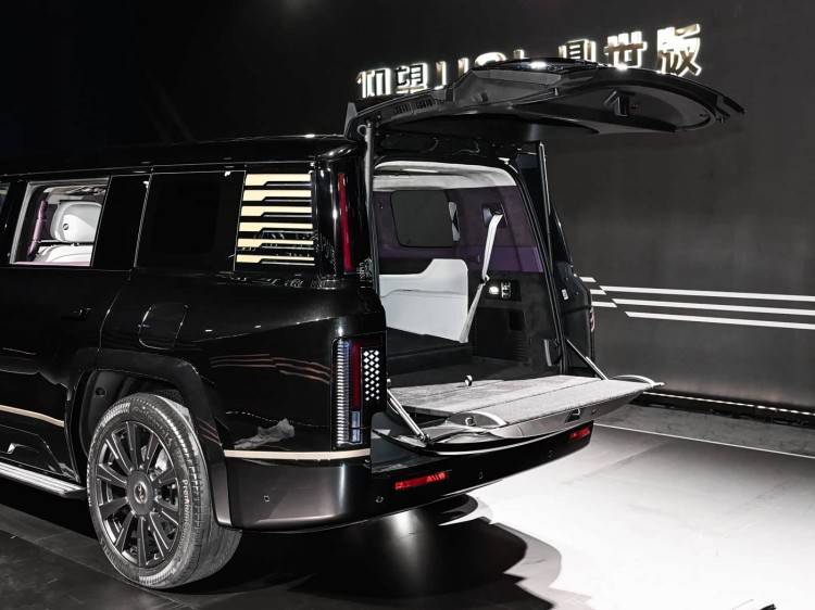 仰望U8L內(nèi)飾發(fā)布,最豪橫的全尺寸大6座要來(lái)了!