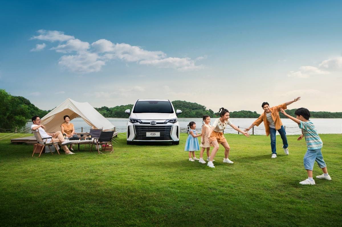 10.99萬(wàn)就能買“五星級(jí)移動(dòng)套房”?傳祺M6 MAX豪華版炸場(chǎng),MPV圈直接掀桌!