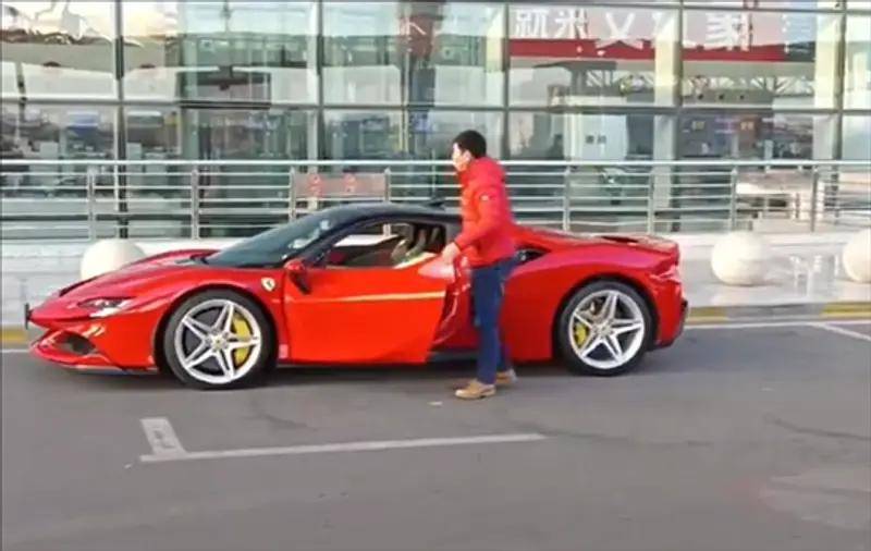 長城35周年慶C位:黑布之下,藏著對標法拉利的中國超跑?