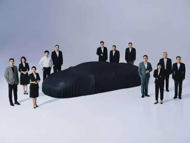 長城35周年慶C位:黑布之下,藏著對標法拉利的中國超跑?