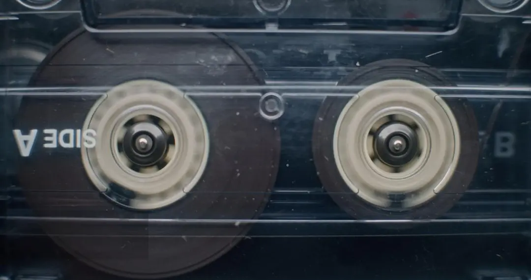 我們正不可逆地進入“倍速社會”,這也是泡泡瑪特、小米YU7與即時零售成功的原因