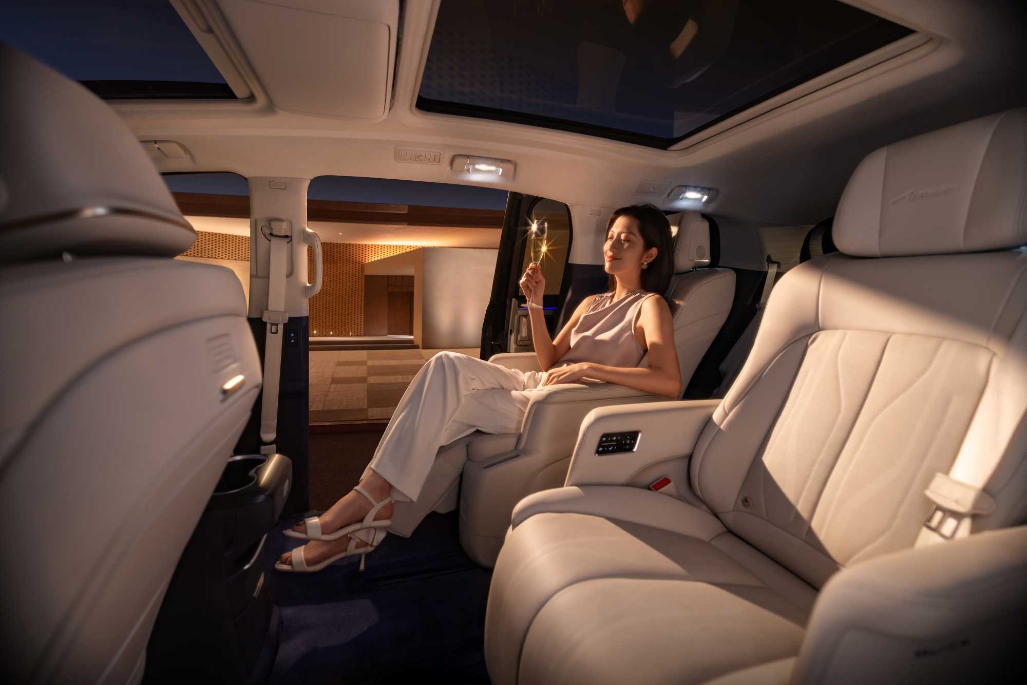 真龍出淵:全新別克GL8陸尊的1450km續(xù)航如何讓MPV市場(chǎng)卷出行業(yè)新高度?