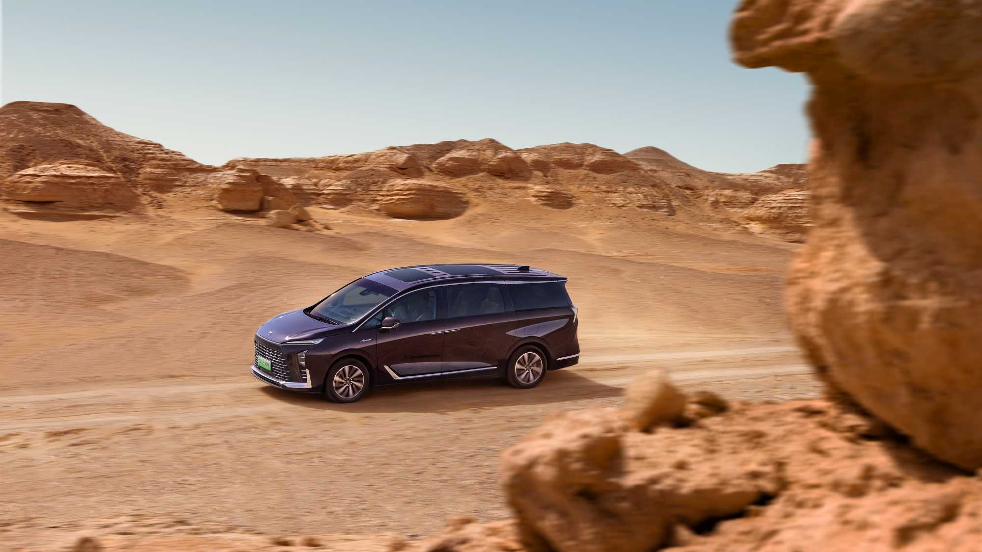 真龍出淵:全新別克GL8陸尊的1450km續(xù)航如何讓MPV市場(chǎng)卷出行業(yè)新高度?