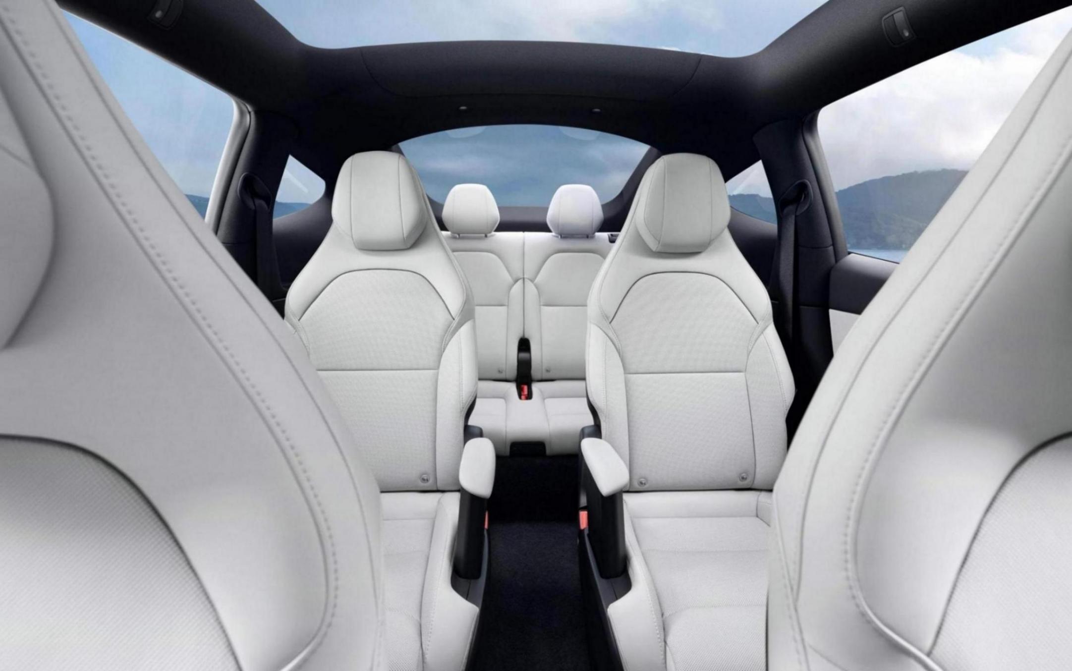 靜態體驗特斯拉Model YL:三排空間不磨人,33.9萬注定爆單