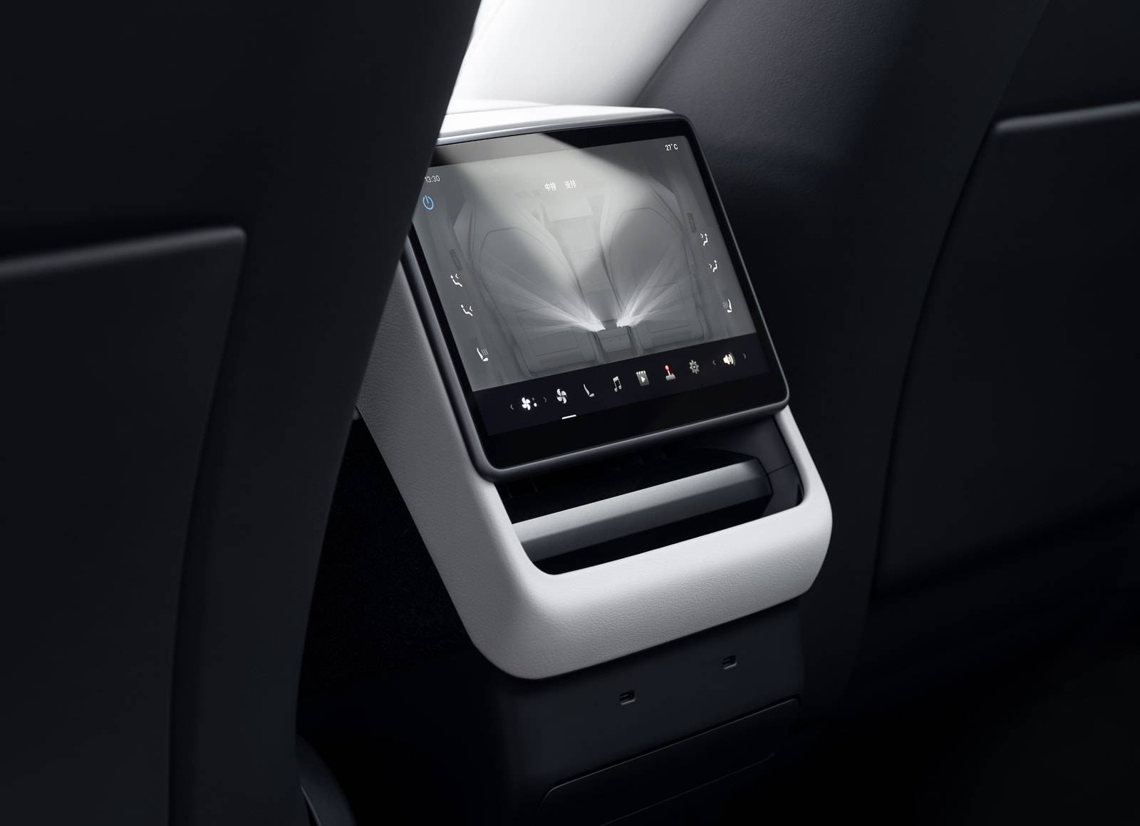 靜態體驗特斯拉Model YL:三排空間不磨人,33.9萬注定爆單