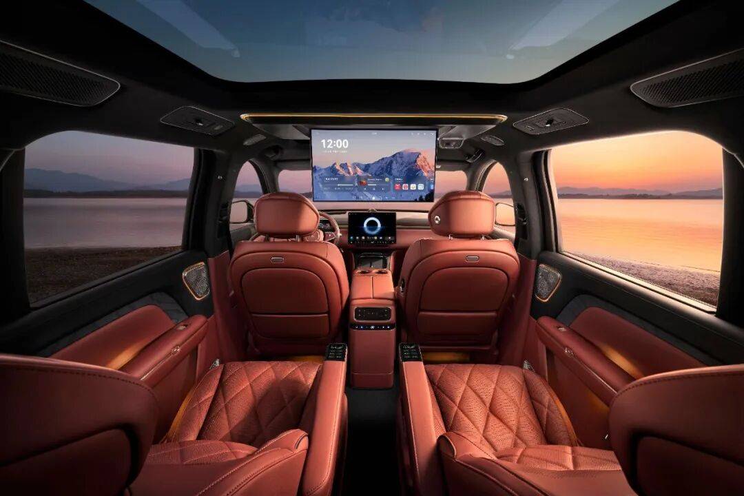 內(nèi)飾曝光!這款國產(chǎn)旗艦SUV的設(shè)計(jì)媲美百萬級(jí)豪車,細(xì)節(jié)太震撼了!