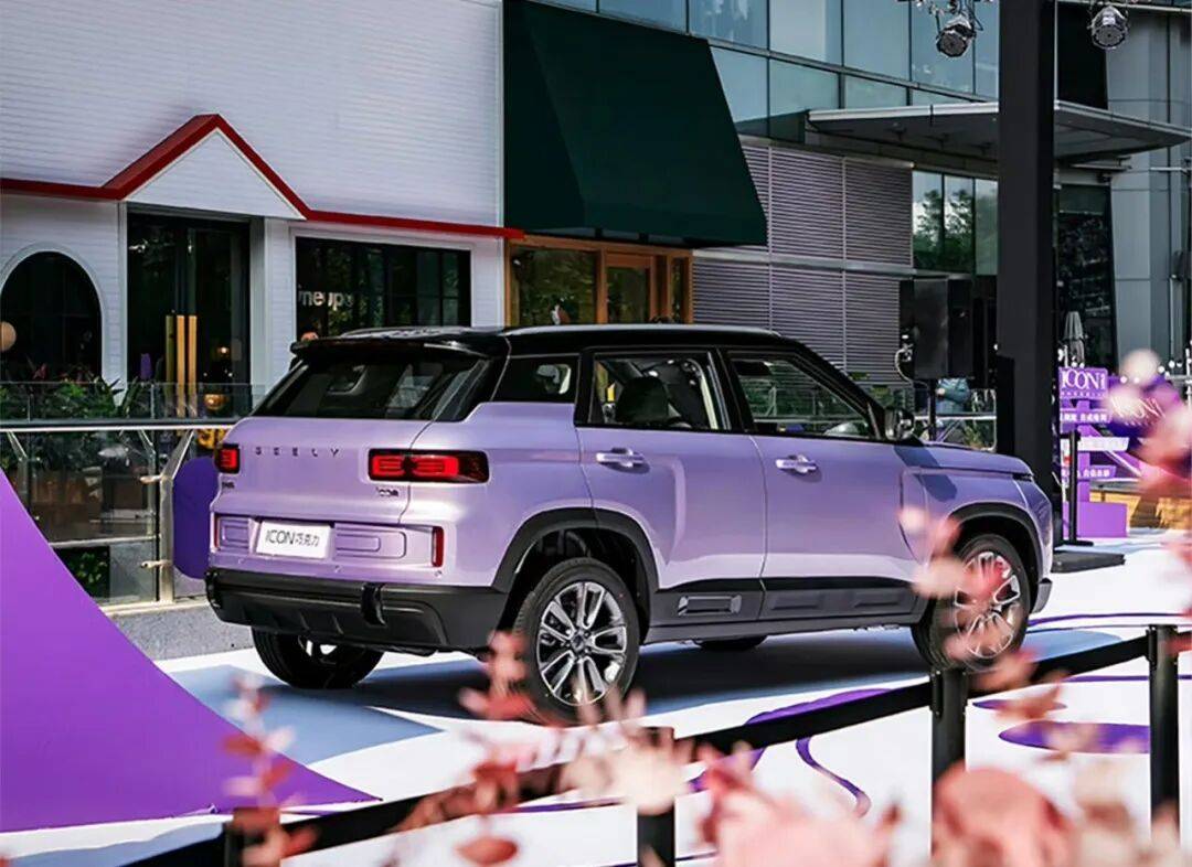 不到8萬起售,這款國產精品SUV新配色,年輕人大愛!