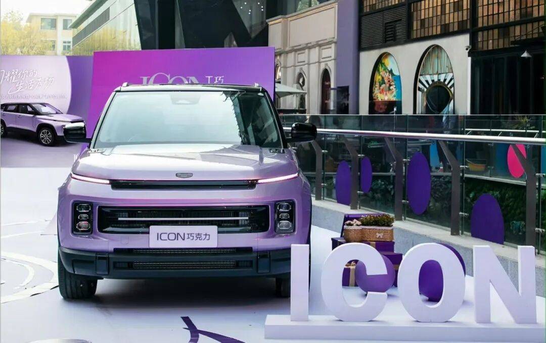 不到8萬起售,這款國產精品SUV新配色,年輕人大愛!