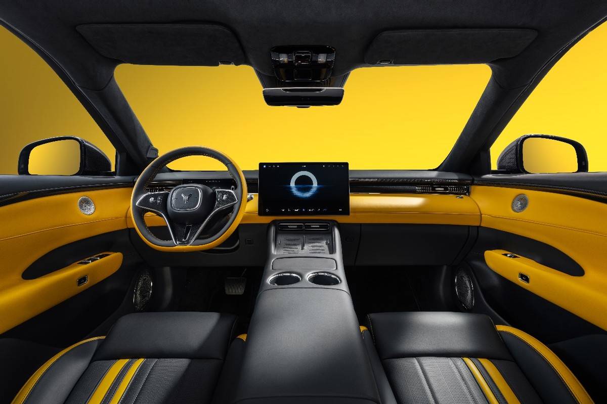 嵐圖FREE+運(yùn)動定制版正式上市,用實(shí)力詮釋何為“好看又好開”!