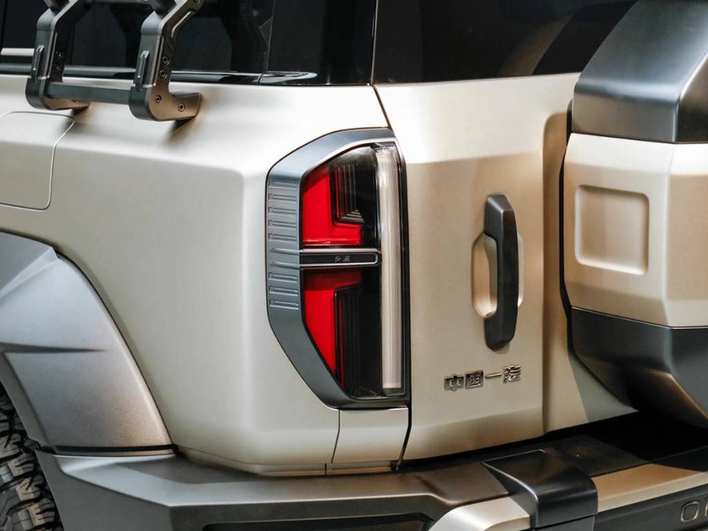 經22.3萬位網友投票,紅旗越野最終將命名“1927”,你喜歡嗎?