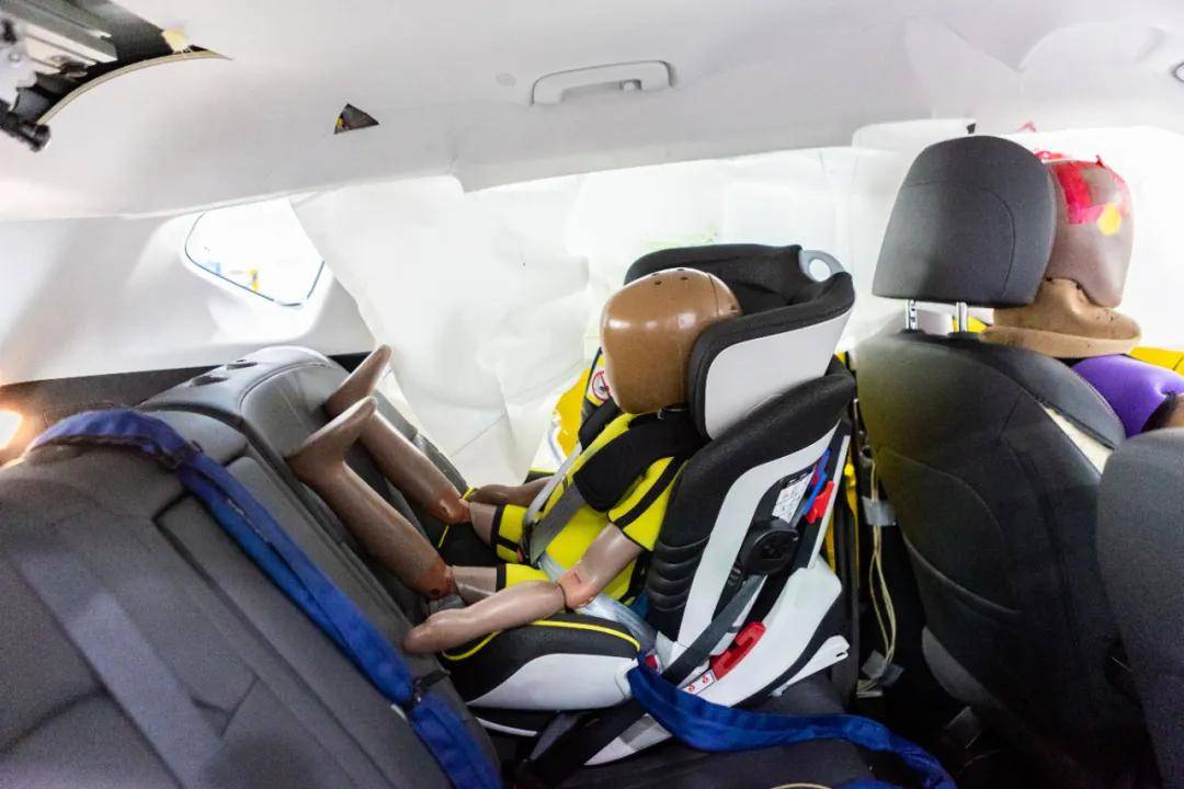 14.98萬,722km續航!合資電車終于發力了?