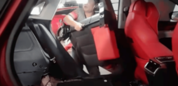 年輕人買車,把“人間清醒”玩出了新高度,開始愛買“爛尾車”?