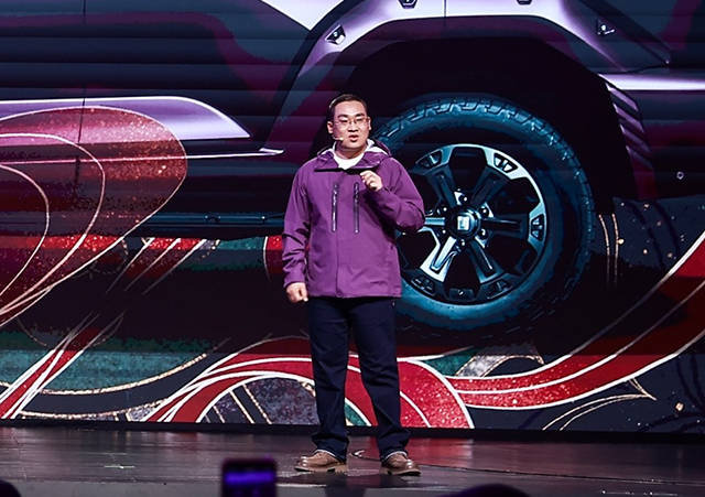 坦克轉(zhuǎn)型:全新坦克400重構(gòu)潮酷越野