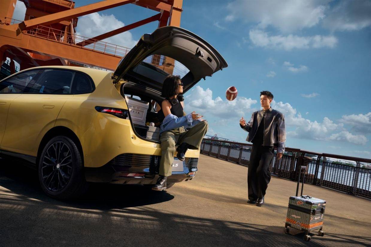 零跑人紅是非多?Lafa5用硬核實力說話