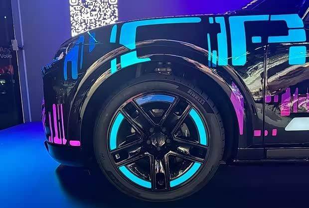 保時捷純電卡宴即將首發,PPE平臺打造