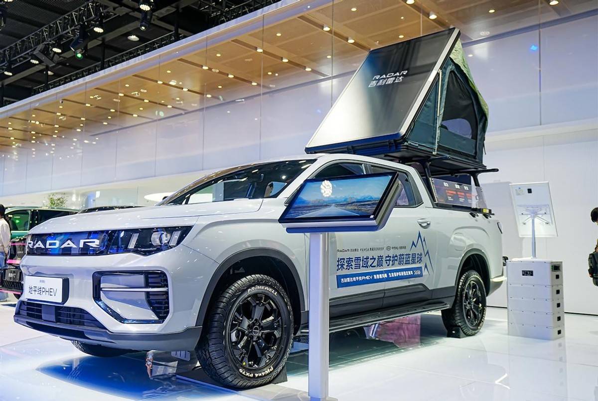 搜索 汽車通研 ta的內(nèi)容丨6325 大圖模式 評論 點(diǎn)贊 分享 放大字 吉利新能源皮卡攜生態(tài)產(chǎn)品亮相2025廣州車展,定義場景生態(tài)新價(jià)值