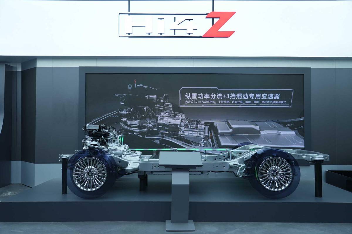 坦克展臺為何成焦點?看懂后才明白它的硬實力