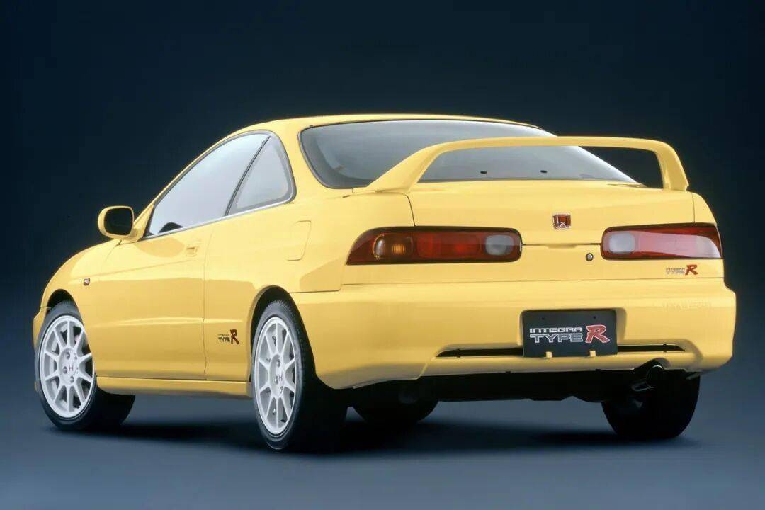 重溫一下DC2,這次的身份是本田MH改裝比賽的獎(jiǎng)品