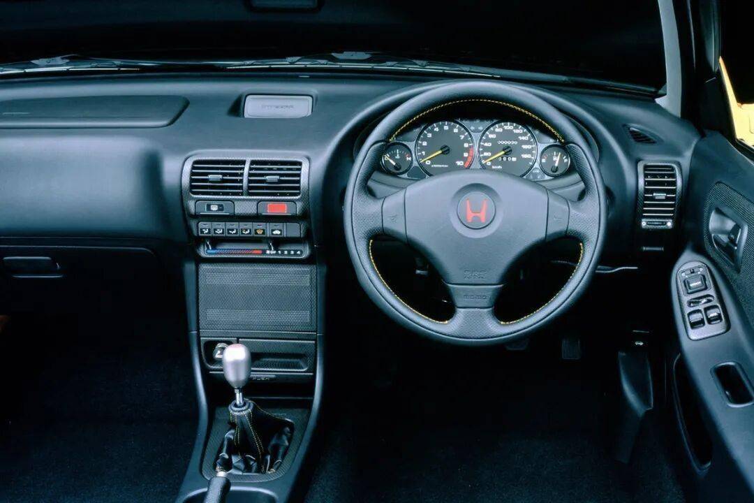 重溫一下DC2,這次的身份是本田MH改裝比賽的獎(jiǎng)品